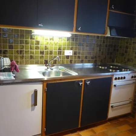 Sleeps 6 Wifi 公寓